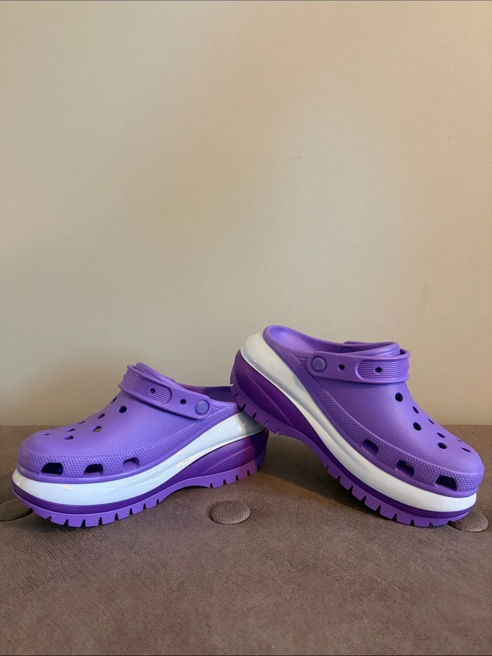 CROCS Mega Crush Clogs Purple Platform Women’s Size 8/Men’s size 6